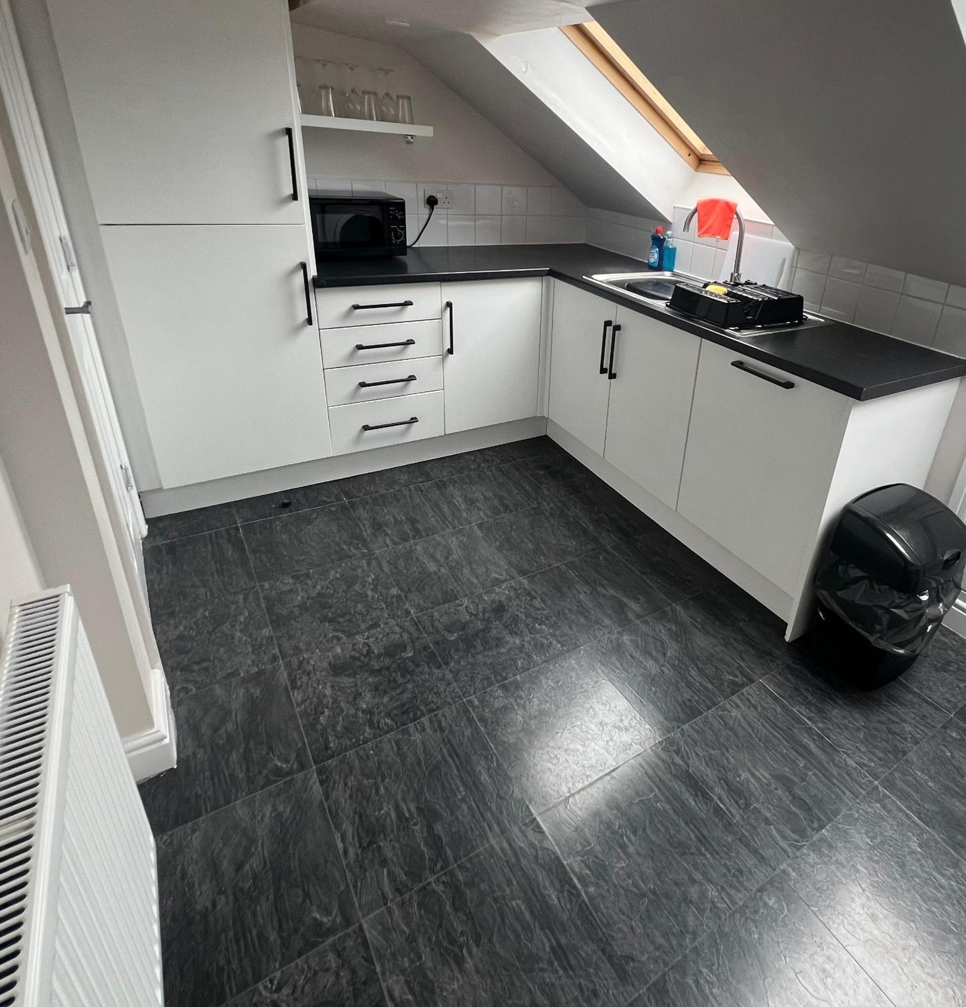 Cosy Penthouse Suite Happily Sleeps Up To Five Halifax Exterior photo